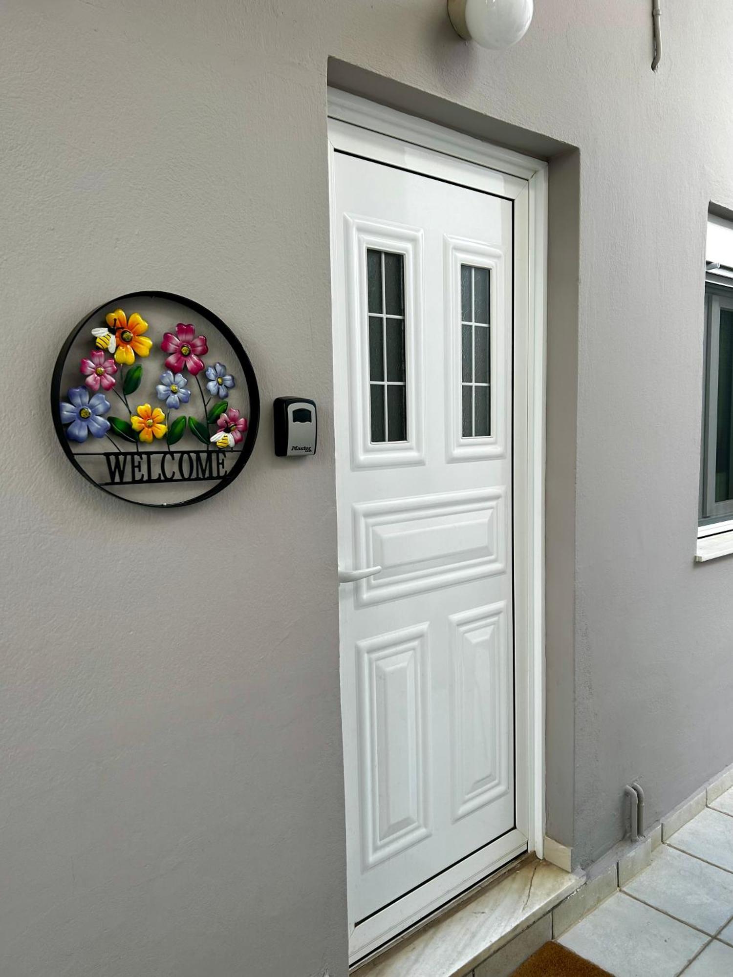 Flower House In Koropi-Near Airport Esterno foto